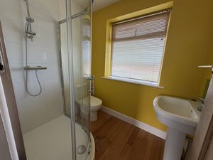 Photo 25- click for photo gallery